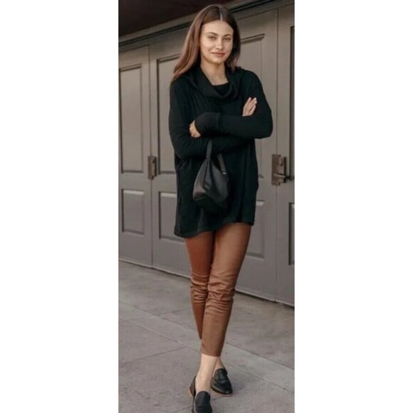 Free People Black Open Back Juicy Long Sleeve Thermal Cowl Neck Top Medium New - Picture 5 of 13